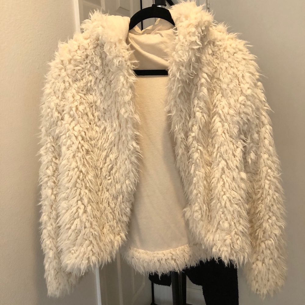 Free People cream fuzzy jacket size XS